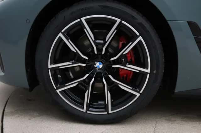 BMW i4 (2026) thumbnail 9