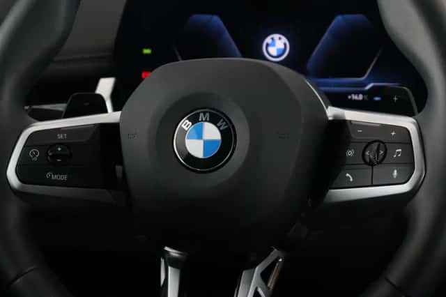 BMW X1 (2025) thumbnail 3
