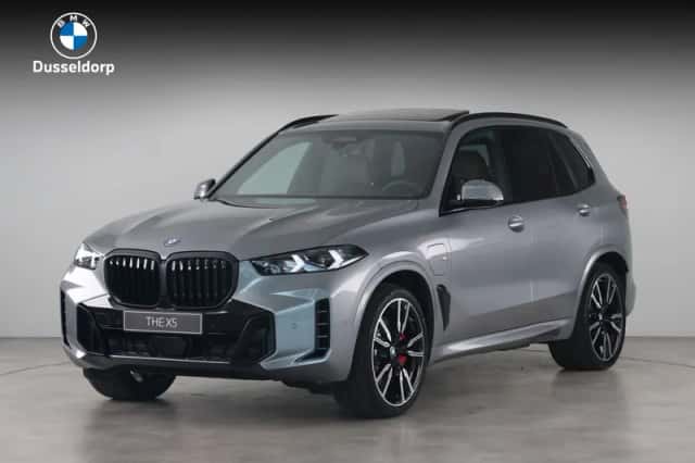 BMW X5 (2026) thumbnail 1