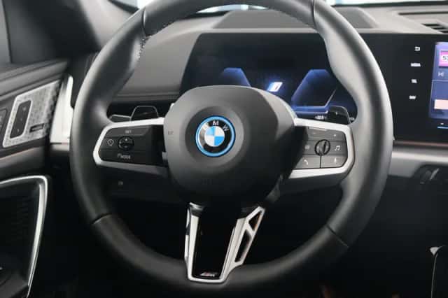 BMW X1 (2025) thumbnail 2