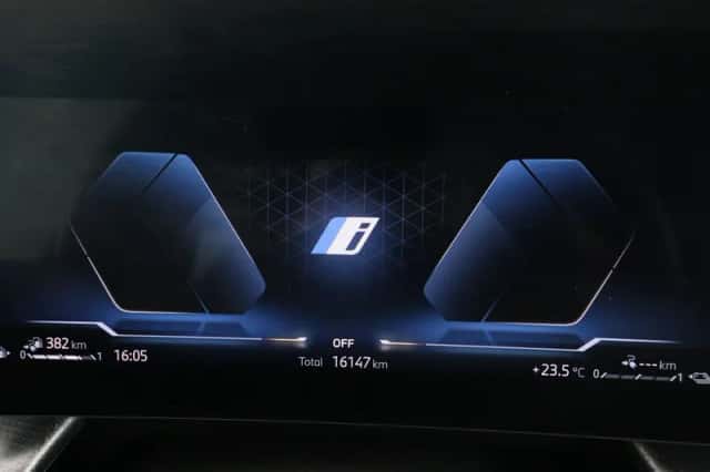 BMW X1 (2025) thumbnail 5