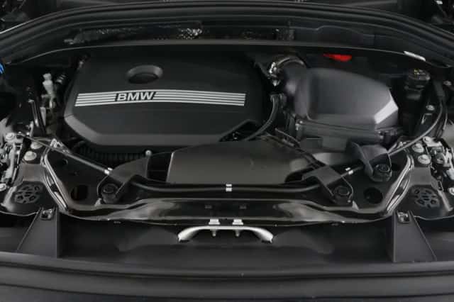 BMW X1 (2022) thumbnail 5
