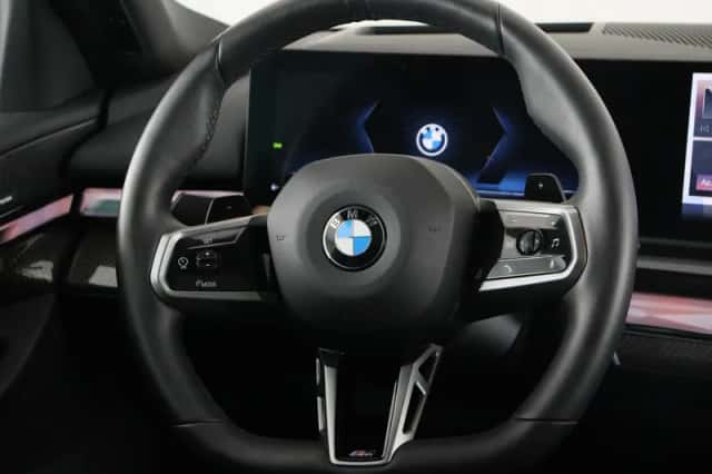 BMW 5-Serie (2025) thumbnail 2