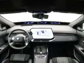 BMW iX3 (2026) thumbnail 29