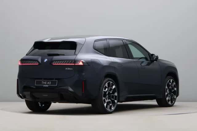 BMW iX3 (2026) thumbnail 5