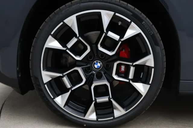 BMW iX3 (2026) thumbnail 9