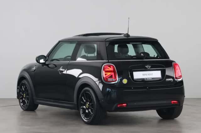 MINI Electric (2022) thumbnail 11