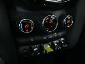 MINI Electric (2022) thumbnail 14