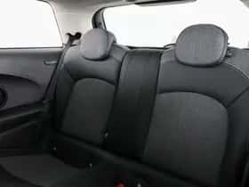 MINI Electric (2022) thumbnail 16