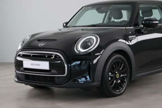 MINI Electric (2022) thumbnail 19