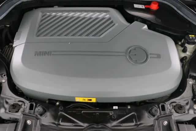 MINI Electric (2022) thumbnail 4