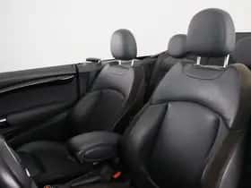 MINI Cabrio (2021) thumbnail 9