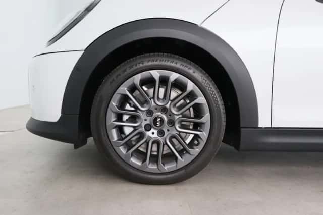 MINI Cooper (2026) thumbnail 22