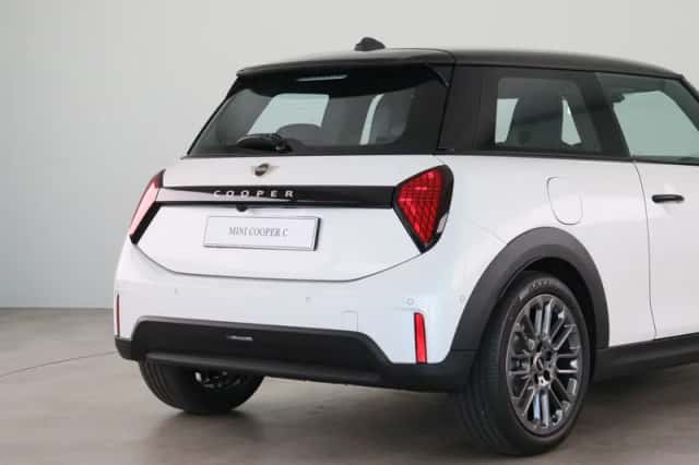 MINI Cooper (2026) thumbnail 23