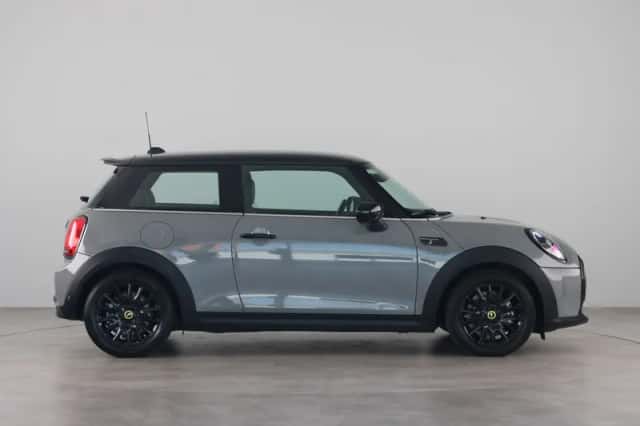 MINI Electric (2021) thumbnail 10
