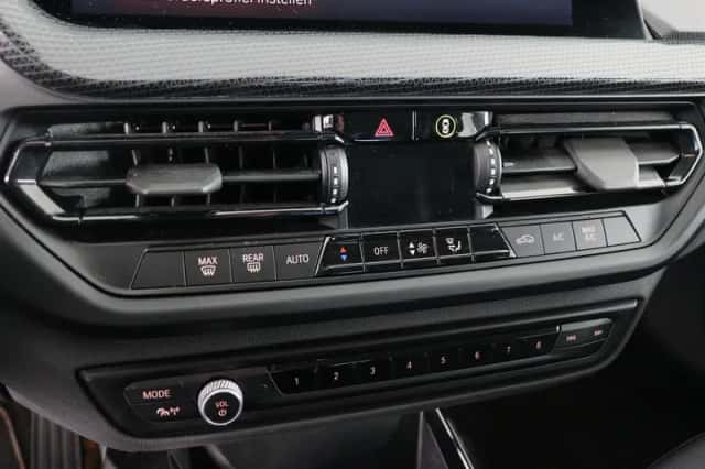 BMW 1-Serie (2022) thumbnail 17