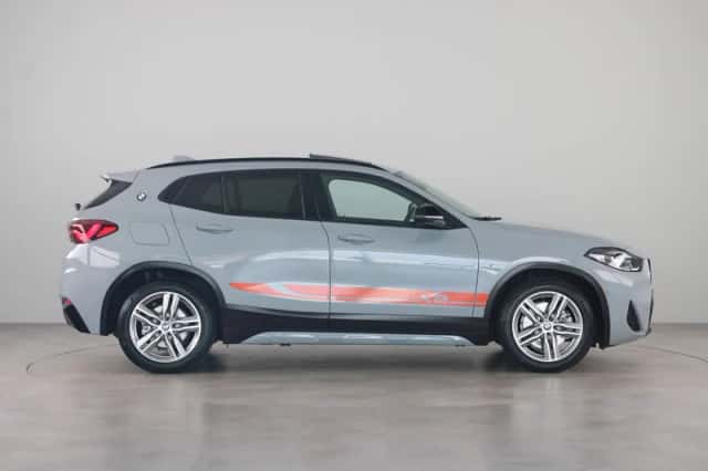 BMW X2 (2021) thumbnail 4