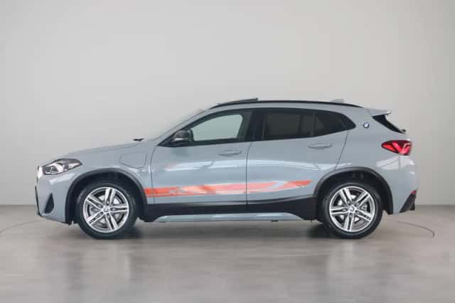 BMW X2 (2021) thumbnail 8