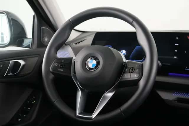 BMW 1-Serie (2024) thumbnail 2