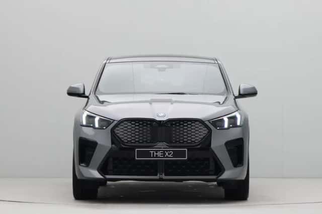 BMW iX2 (2026) thumbnail 2