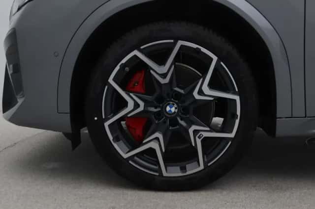 BMW iX2 (2026) thumbnail 11