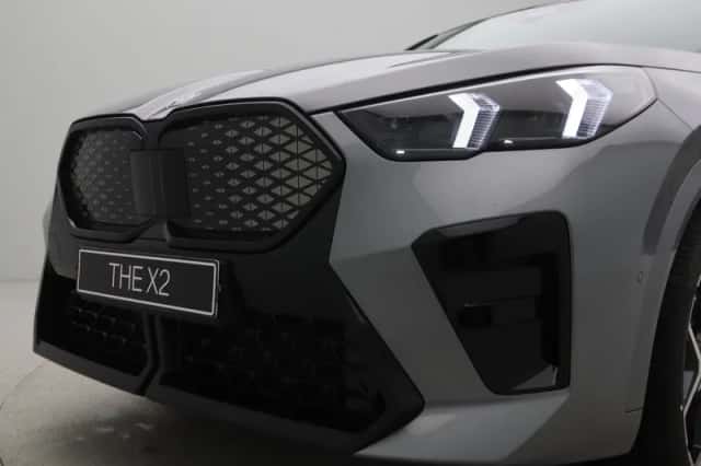 BMW iX2 (2026) thumbnail 12
