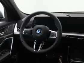 BMW iX2 (2026) thumbnail 15