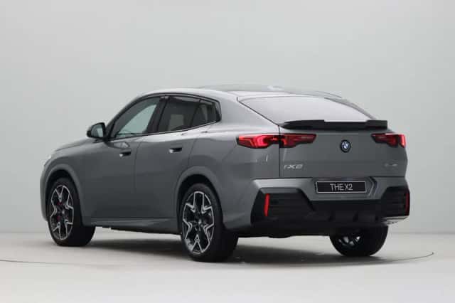 BMW iX2 (2026) thumbnail 7