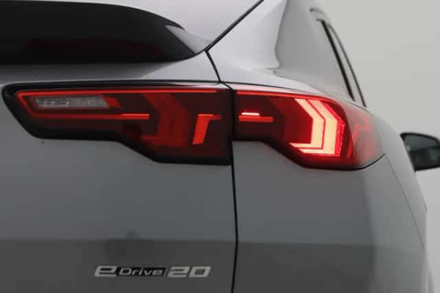 BMW iX2 (2026) thumbnail 10
