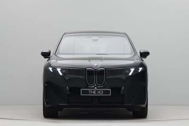 BMW iX3 (2026) thumbnail 2