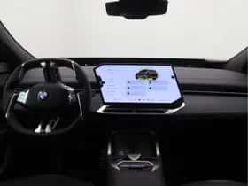 BMW iX3 (2026) thumbnail 15