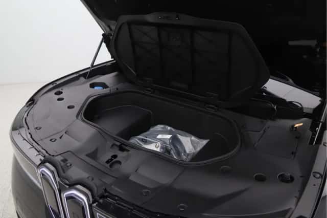 BMW iX3 (2026) thumbnail 23