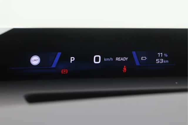 BMW iX3 (2026) thumbnail 26