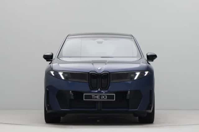 BMW iX3 (2026) thumbnail 2