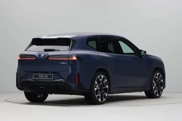 BMW iX3 (2026) thumbnail 5
