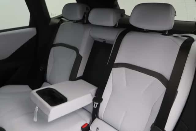 BMW iX3 (2026) thumbnail 14