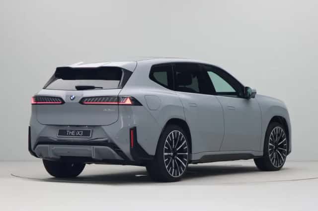 BMW iX3 (2026) thumbnail 5