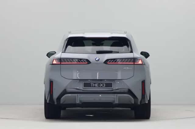 BMW iX3 (2026) thumbnail 6
