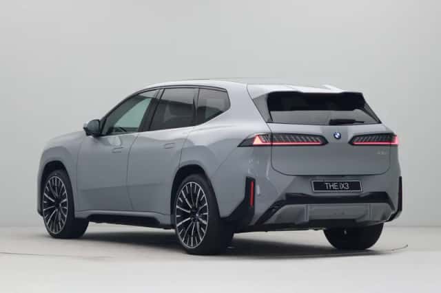 BMW iX3 (2026) thumbnail 7