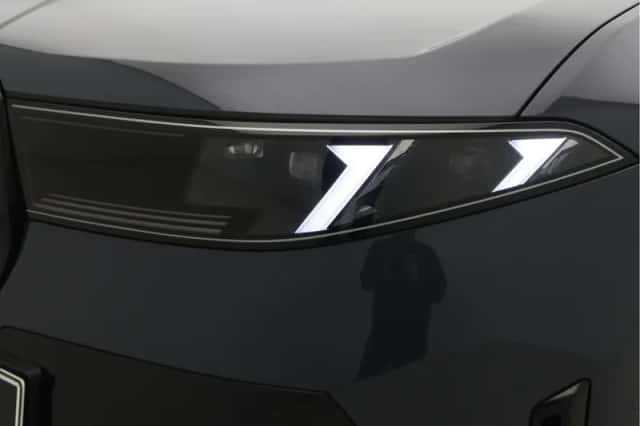 BMW iX3 (2026) thumbnail 12