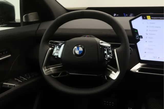 BMW iX3 (2026) thumbnail 17