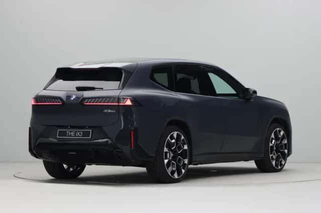 BMW iX3 (2026) thumbnail 5