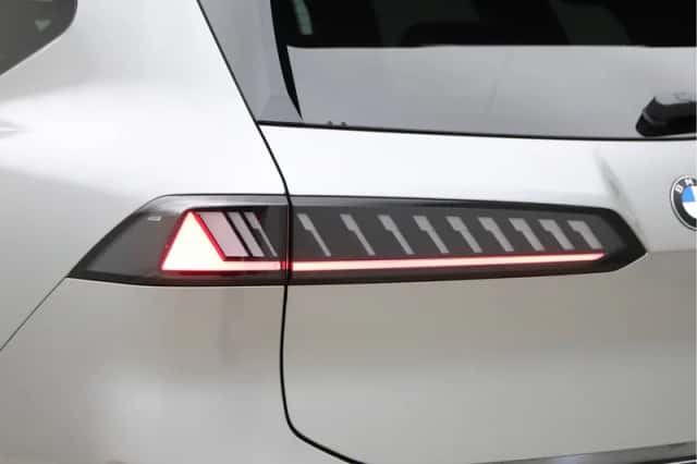 BMW iX3 (2026) thumbnail 11