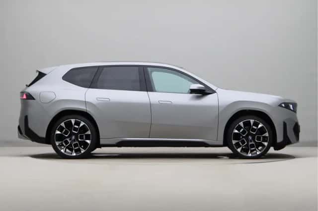 BMW iX3 (2026) thumbnail 4