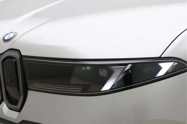 BMW iX3 (2026) thumbnail 10