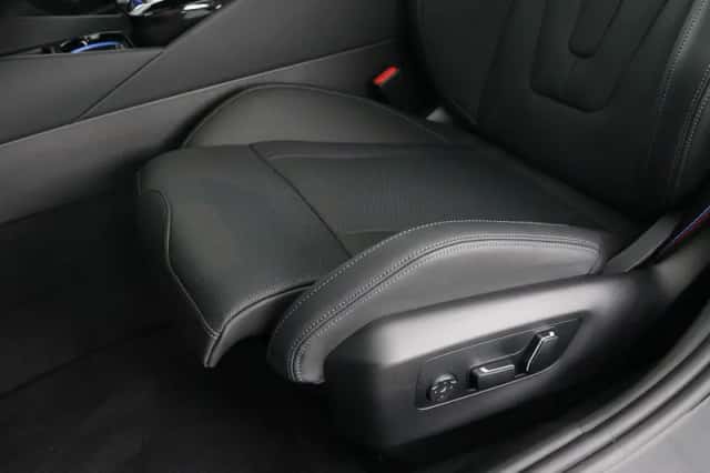 BMW M5 (2026) thumbnail 18