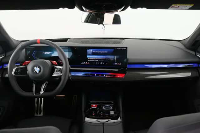 BMW M5 (2026) thumbnail 30