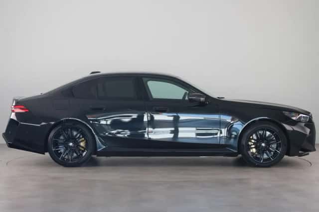 BMW M5 (2026) thumbnail 4