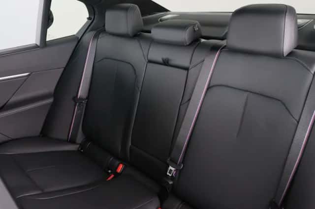BMW M5 (2026) thumbnail 37