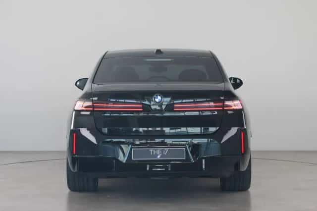 BMW i7 (2026) thumbnail 6